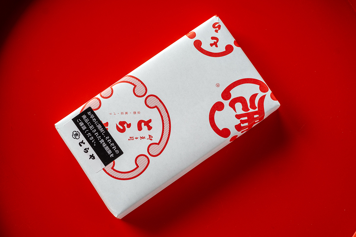 豊穣の秋、新栗小形羊羹です。